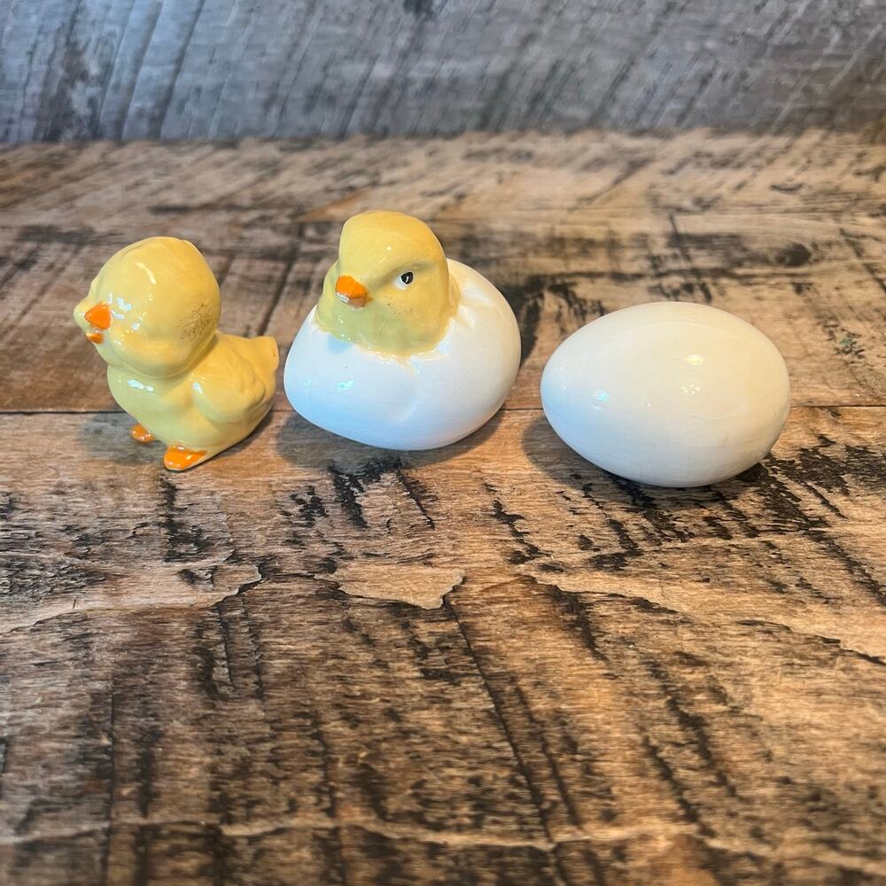 Set of 3 Ceramic Easter Chick Egg Figurines Yellow White Spring Decor